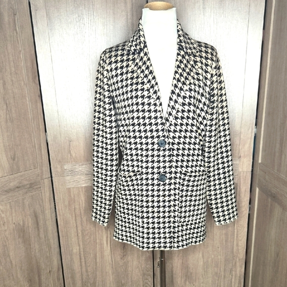 Max Studio Black and White Women's Sweater Cardigan NEW - Picture 1 of 9